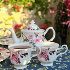 David Austen Roses Large Round Teapot